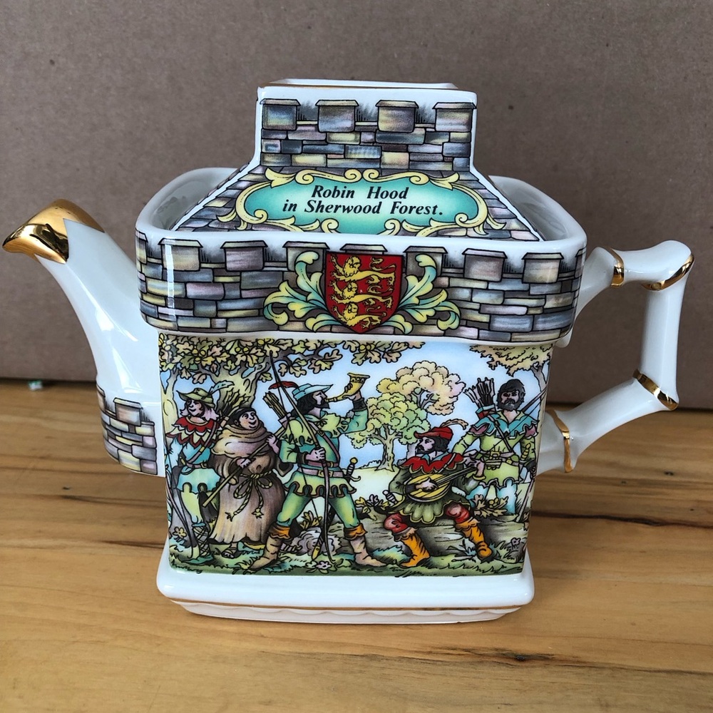 Sadler Robin Hood in Sherwood Forest & Sheriff of Nottingham Teapot